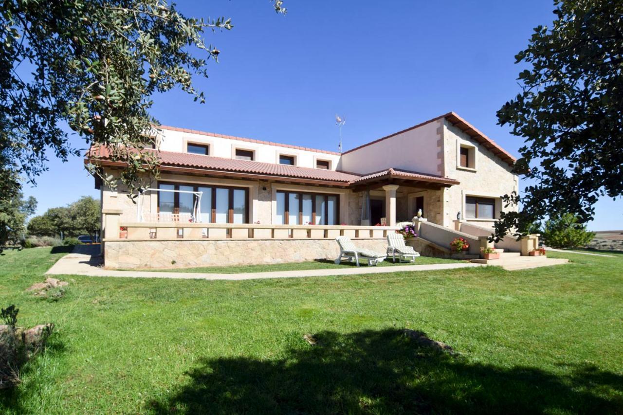 Casa Entre Piedras y Estrellas Gallegos de Sobrinos Exterior foto
