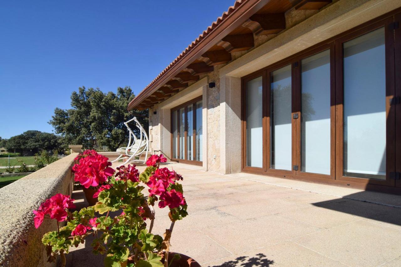 Casa Entre Piedras y Estrellas Gallegos de Sobrinos Exterior foto