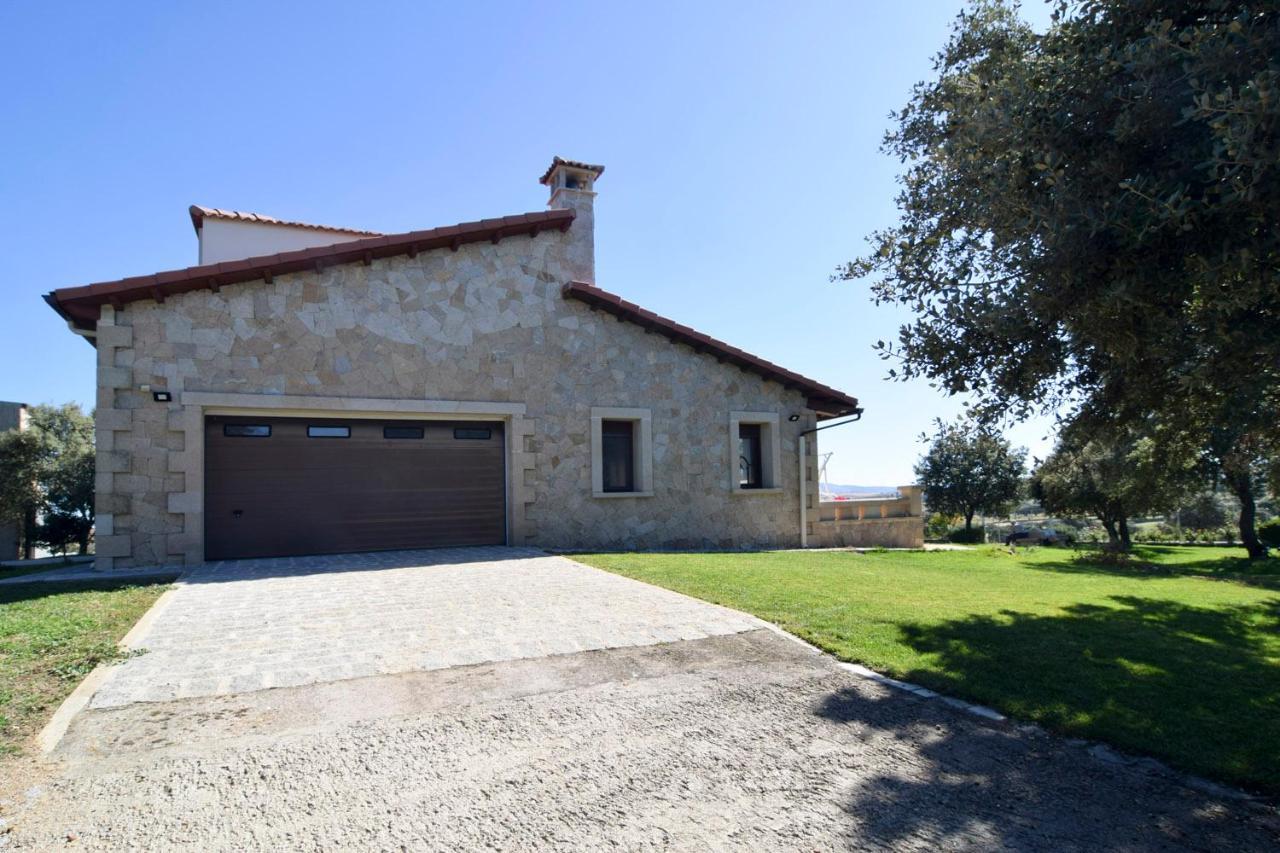 Casa Entre Piedras y Estrellas Gallegos de Sobrinos Exterior foto